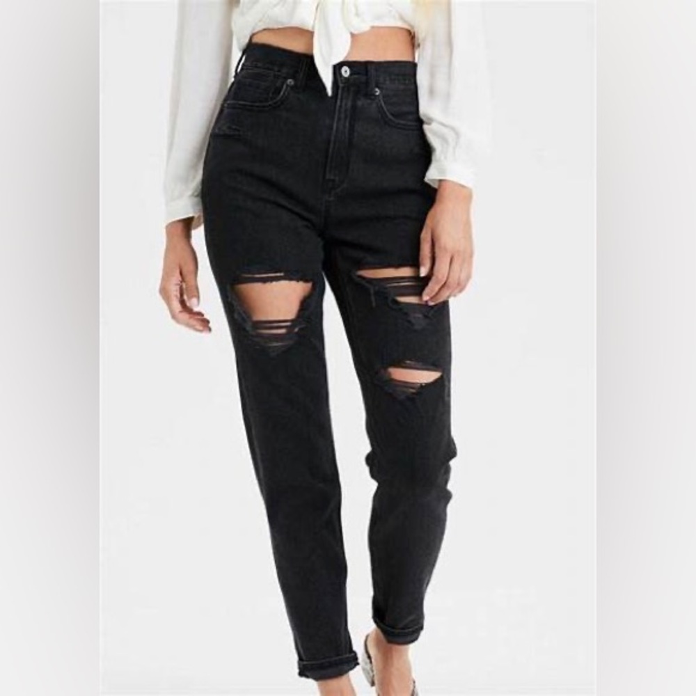 American Eagle Black Distressed Baggy Mom Jeans